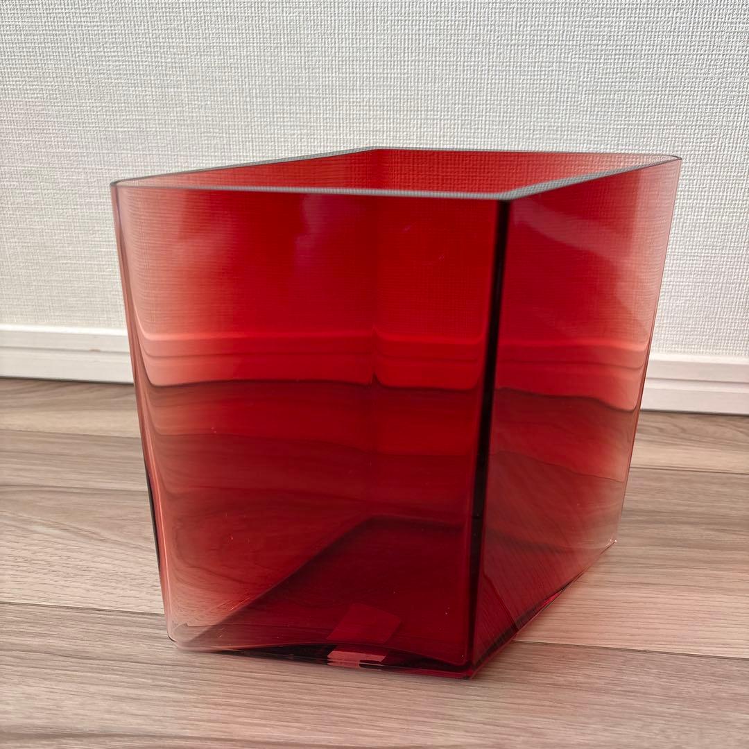 【イッタラ】Ruutu 赤い四角形花瓶