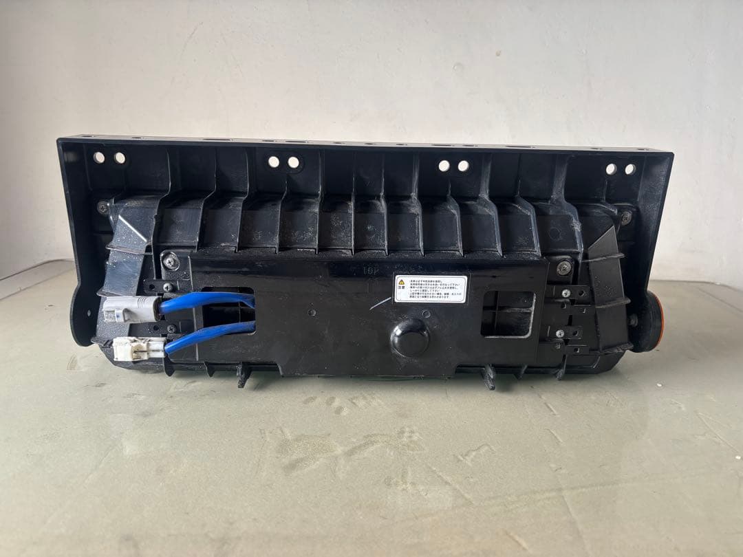 小糸製作所テールランプ三連　シーケンシャルタイプ　左