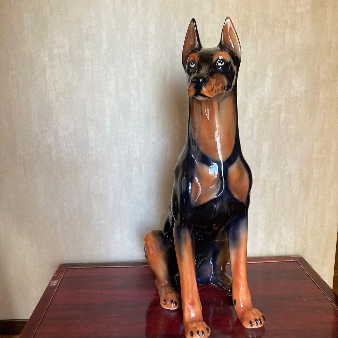 犬の置物.陶器、ドーベルマン 置物 約95cm