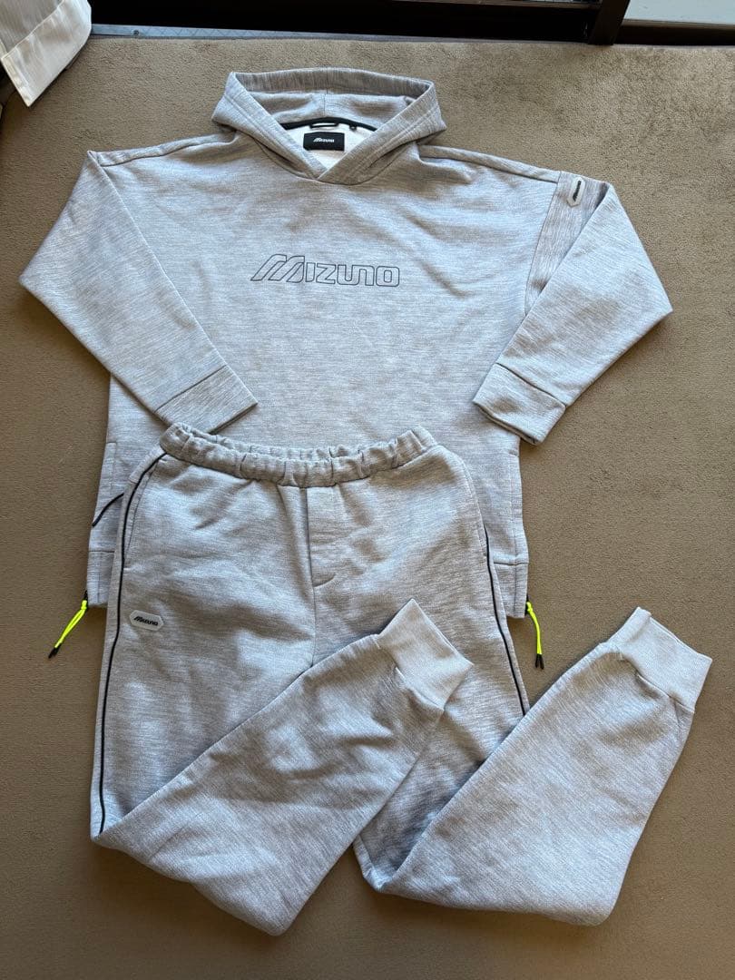ミズノ　パーカー　グレー　セットアップ　L M