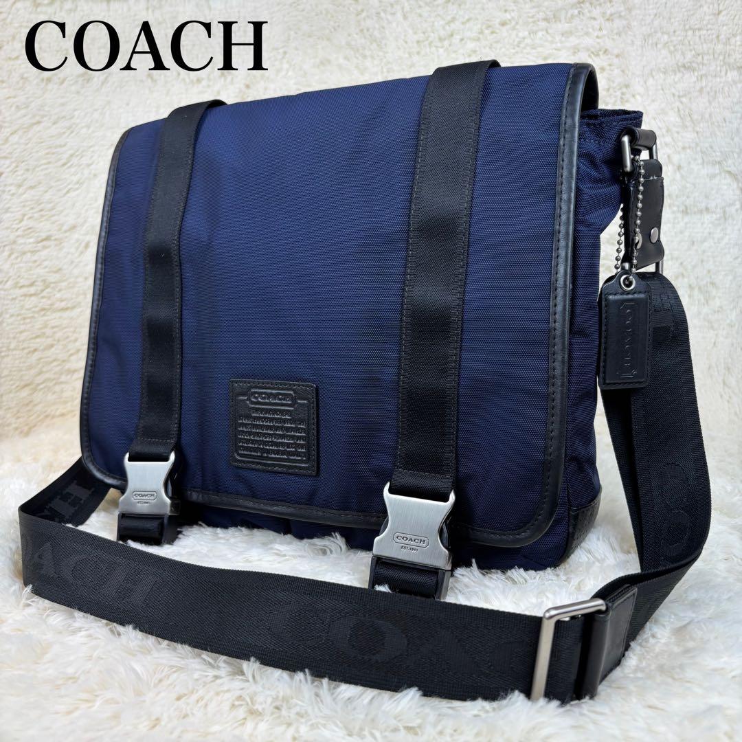 ★美品★ COACH ナイロン×レザー メッセンジャーバッグ シグネチャーベルト