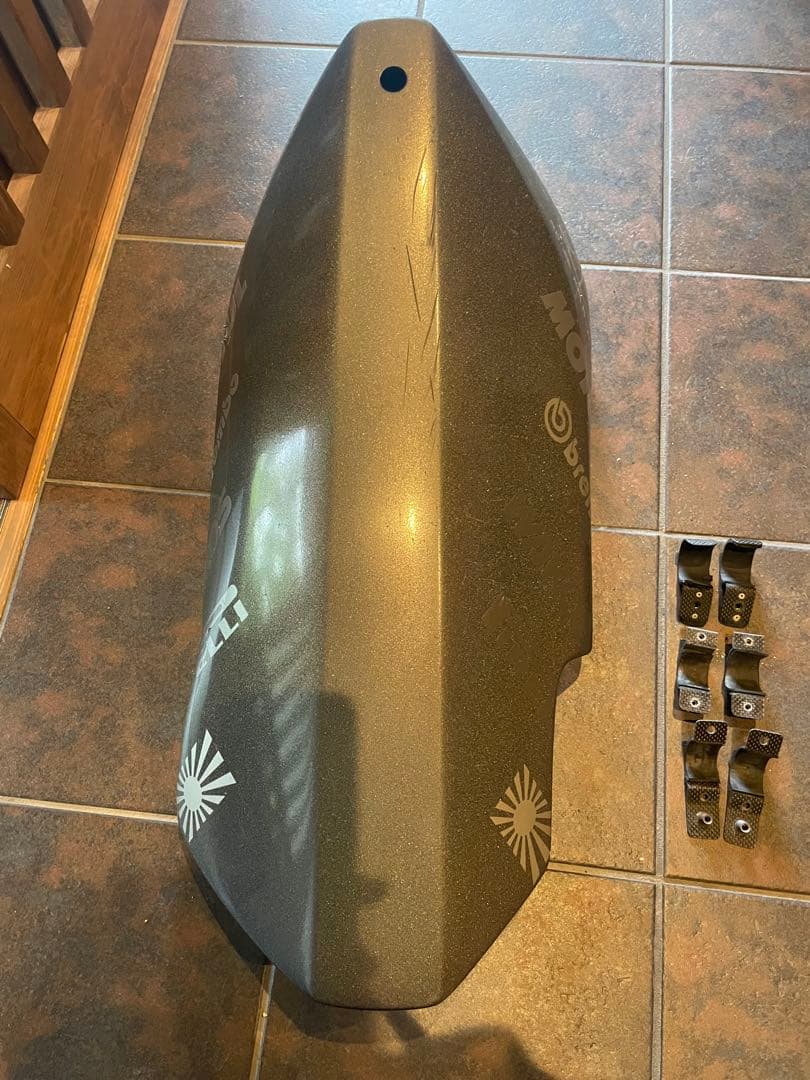 ティガ　アンダーカウル　ストライカー　 　ZRX1200 ダエグ用