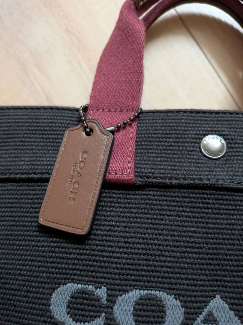 COACH ブラック バーガンディ トートバッグ