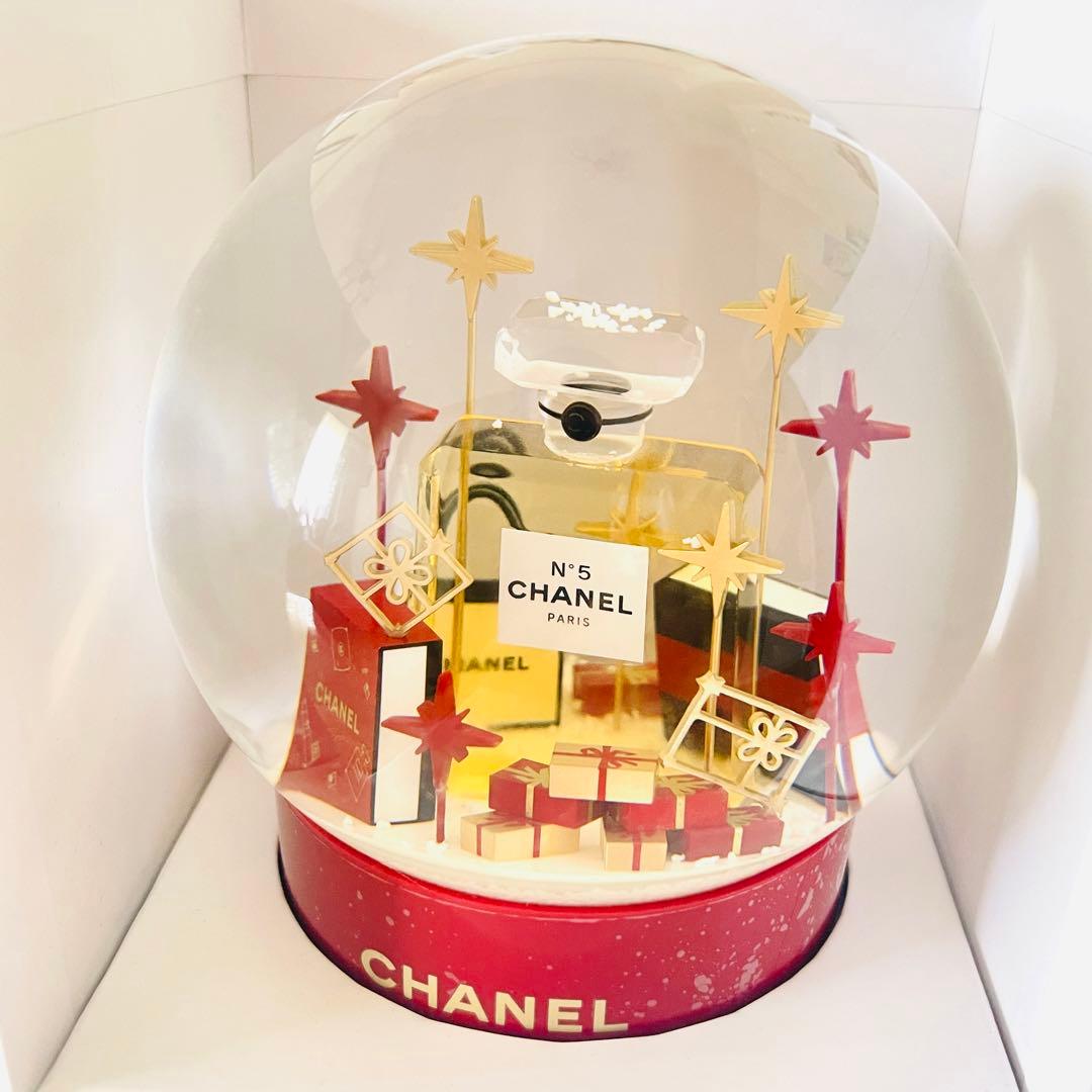 シャネル　ノベルティ　スノードーム　2022クリスマス限定