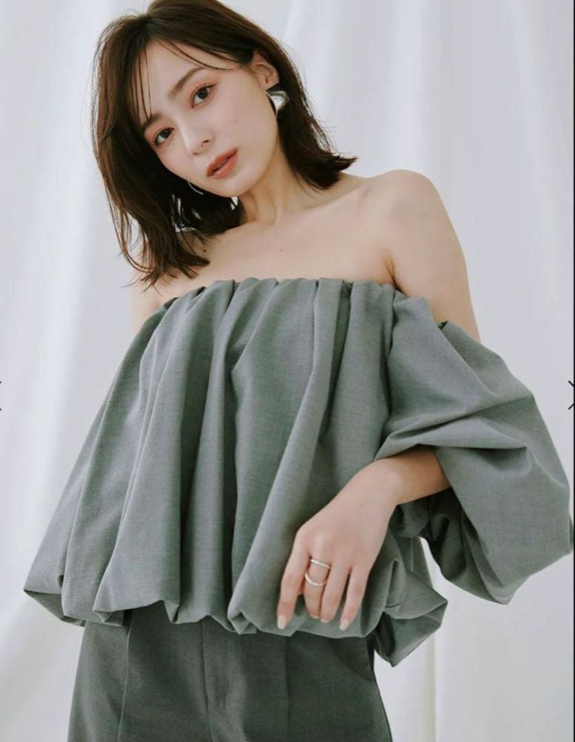 新品　anuans アニュアンス ボリュームバルーントップス