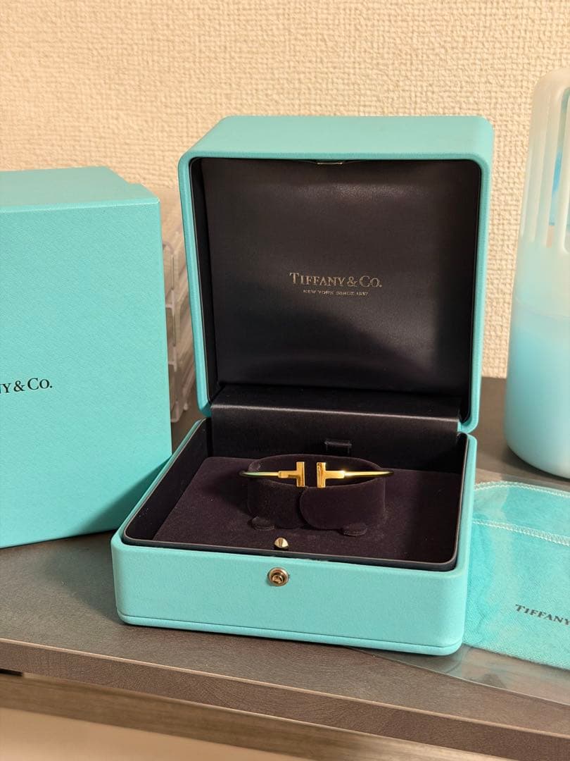 美品Tiffany TワイヤーブレスレットイエローゴールドM
