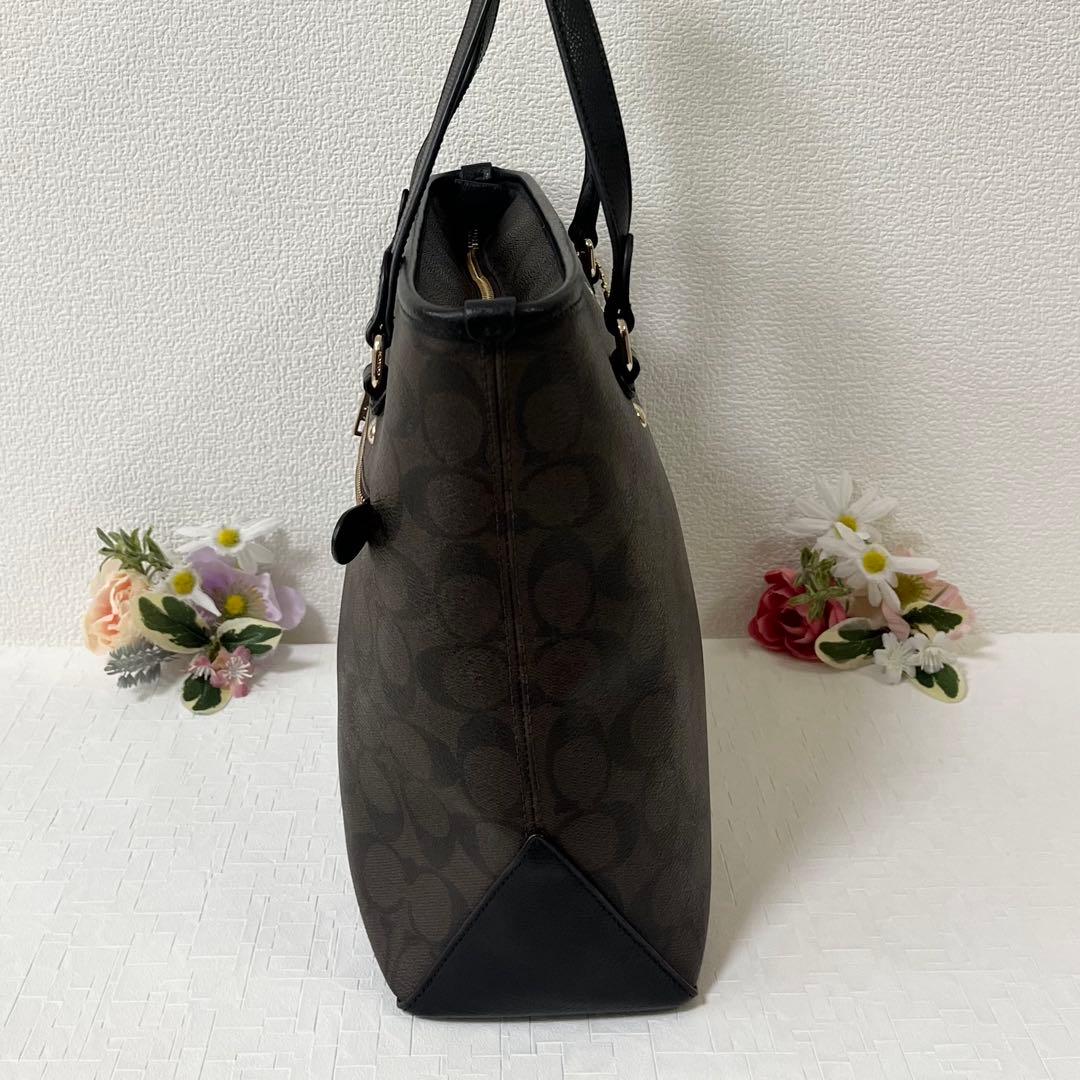 美品★COACH コーチ トートバッグ 肩掛け シグネチャー ブラウン チャーム