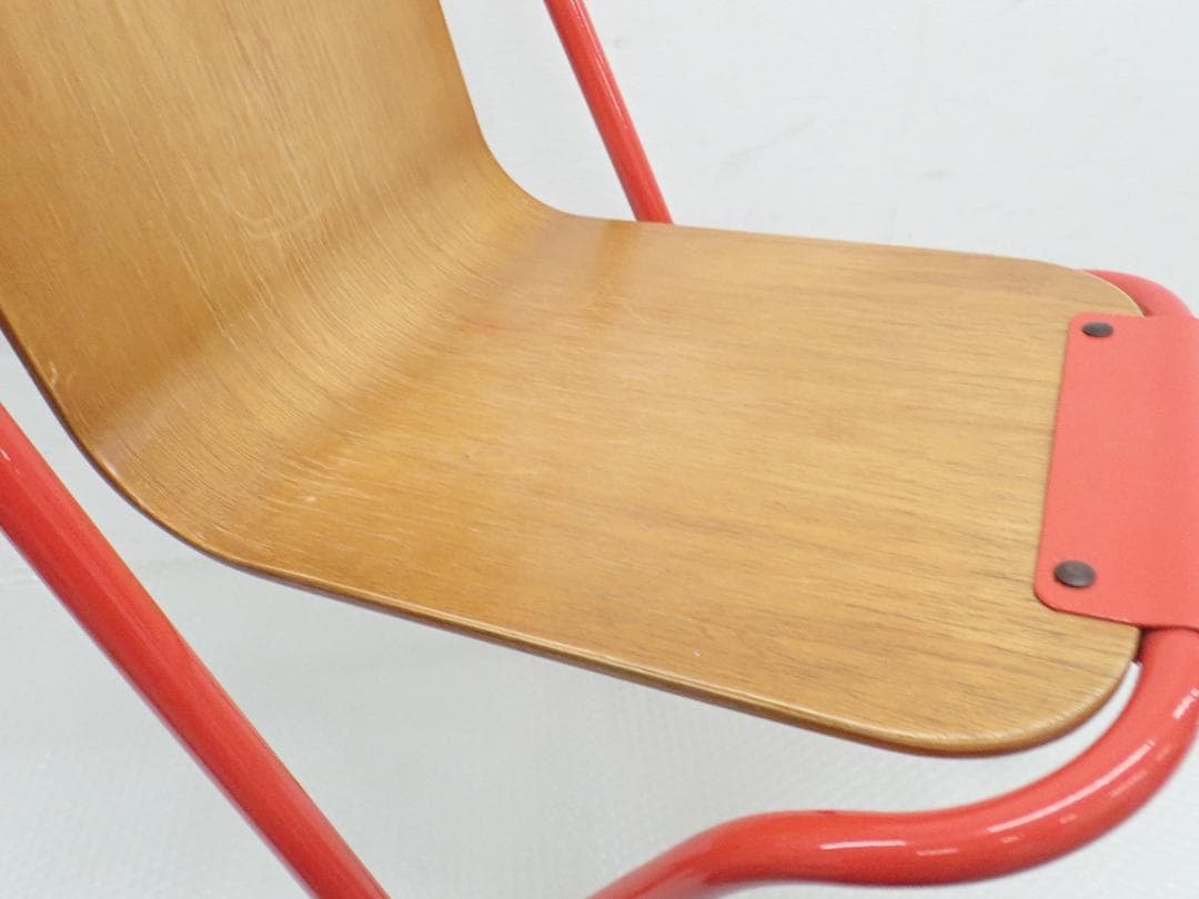 関家具 CRASH GATE/クラッシュゲート スタッキングチェア レッド