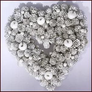 ハートリース ホワイト松かさ＆リンゴ