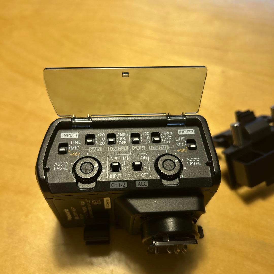 Panasonic / DMW-XLR1：XLRマイクロホンアダプター