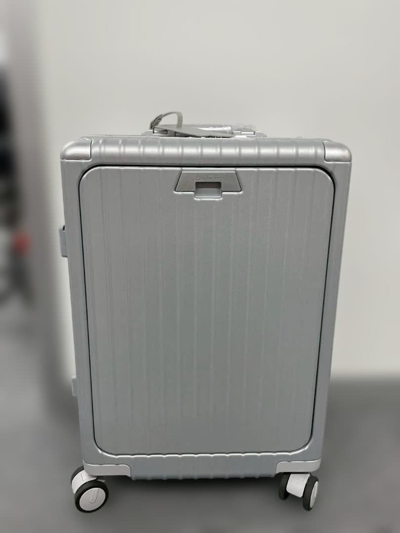 リベティ多機能キャリーケース【マットシルバーSサイズ】A14