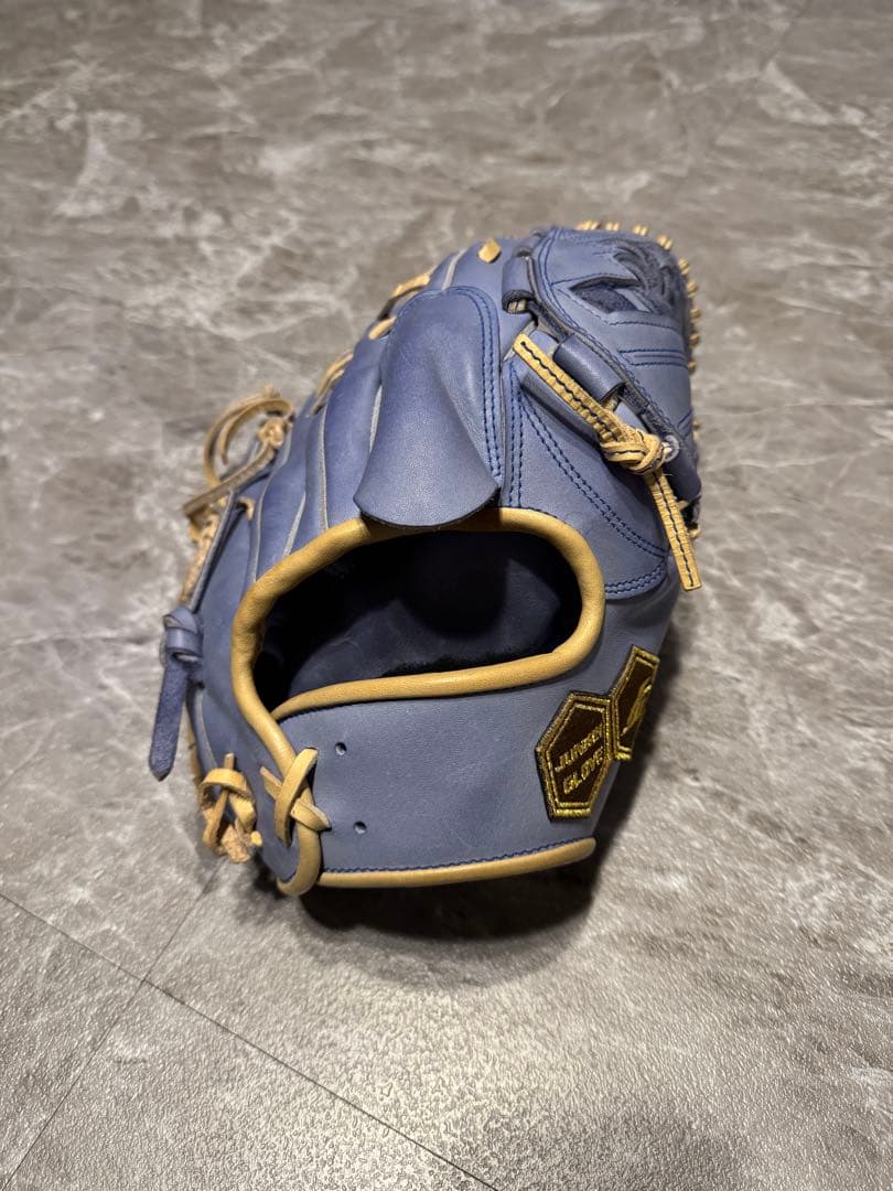 硬式グローブ 右投げ用　限定カラー