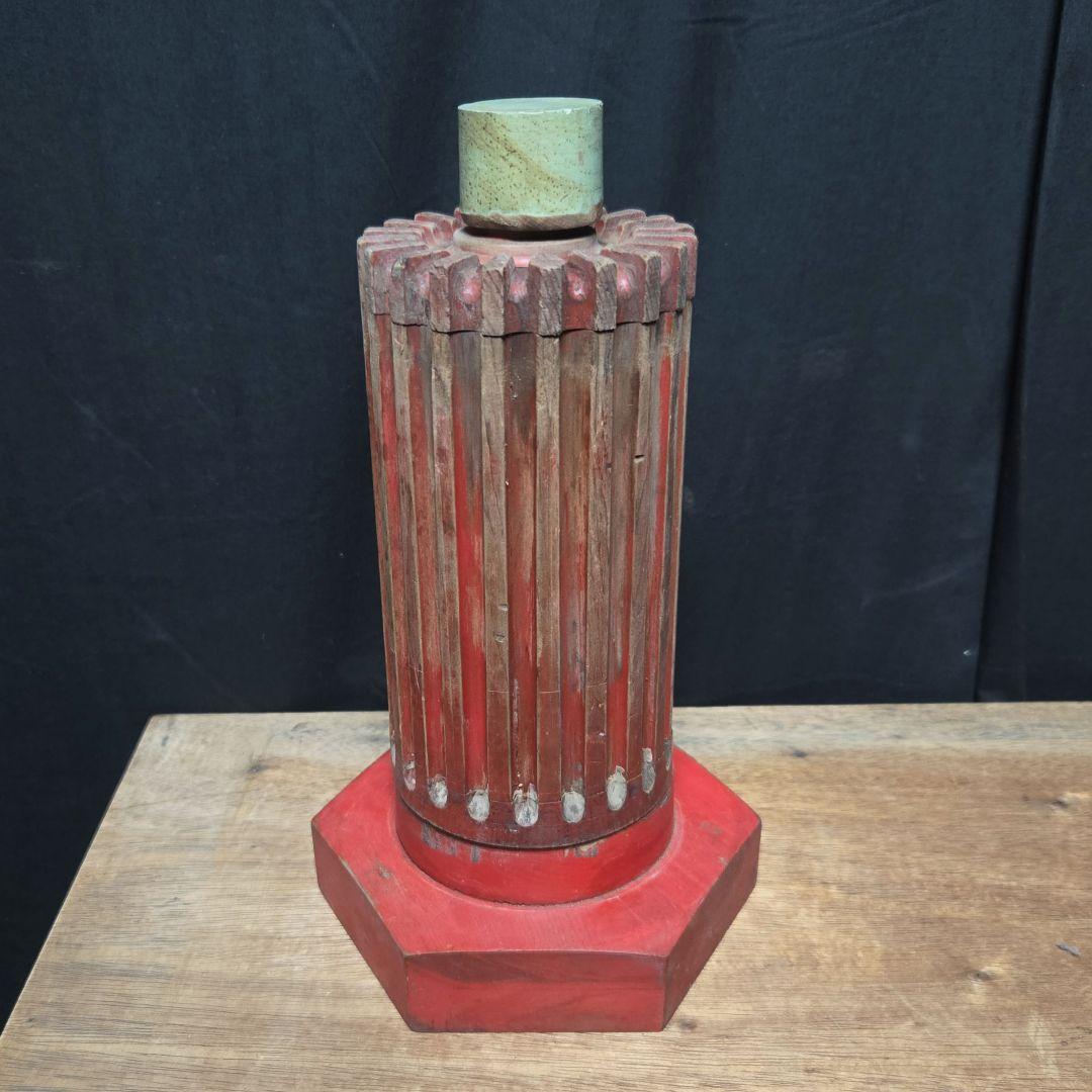 前衛的なオブジェとして古い木製の鋳造木型 製品模型現型ビンテージ アンティーク