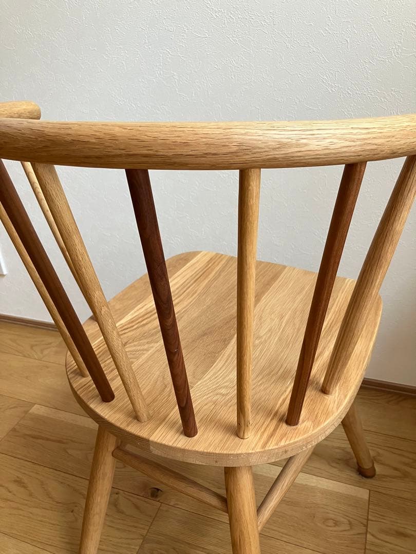 アデペシュ　ハーフラウンドチェア　オーク　ウォルナット　木製　チェア